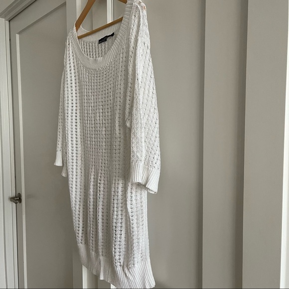 White silky loose knit mesh oversized top - Picture 4 of 9